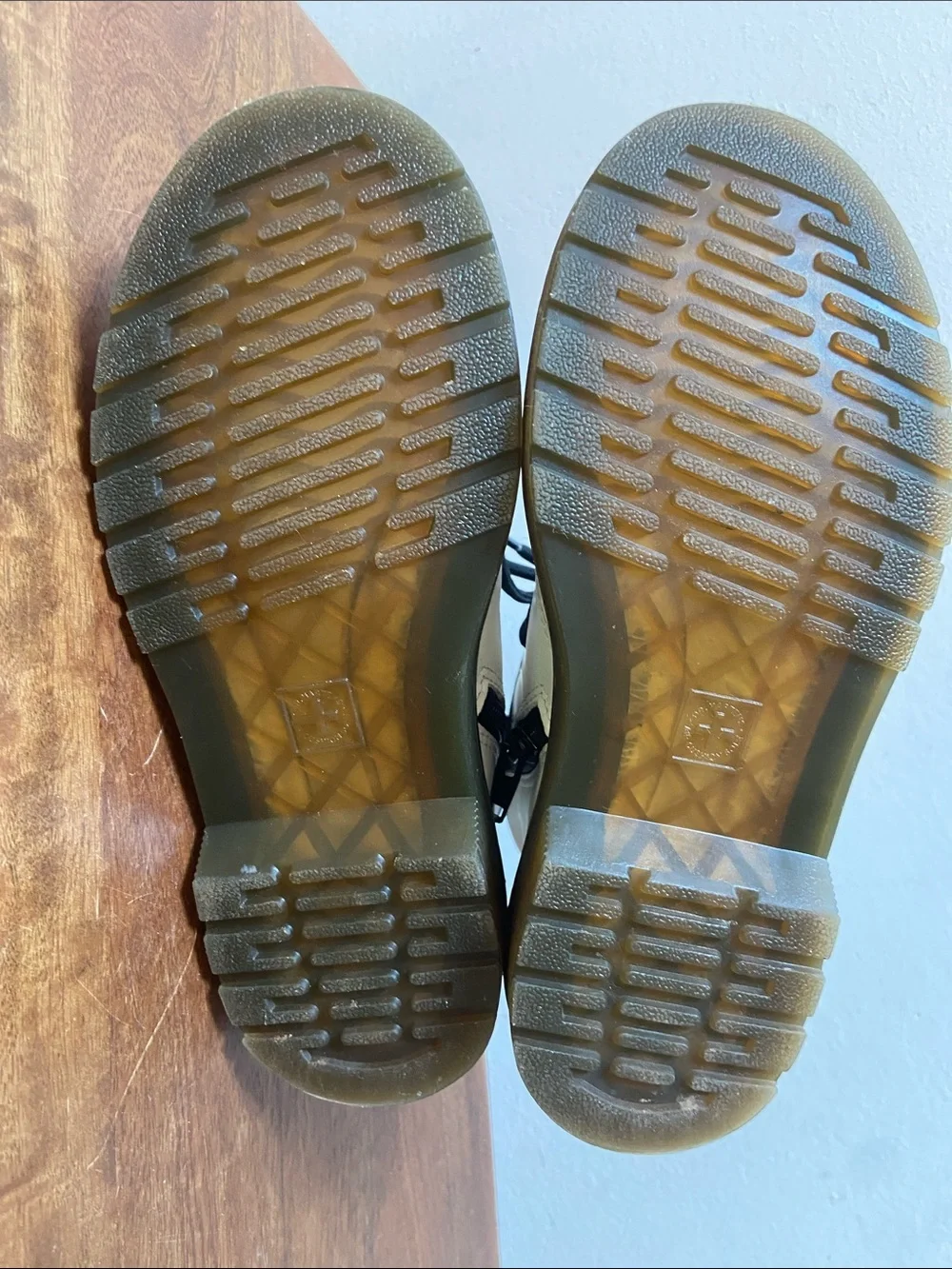 Doc Martens 1460 White Juniors Size 2